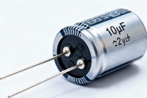 конденсатор 10